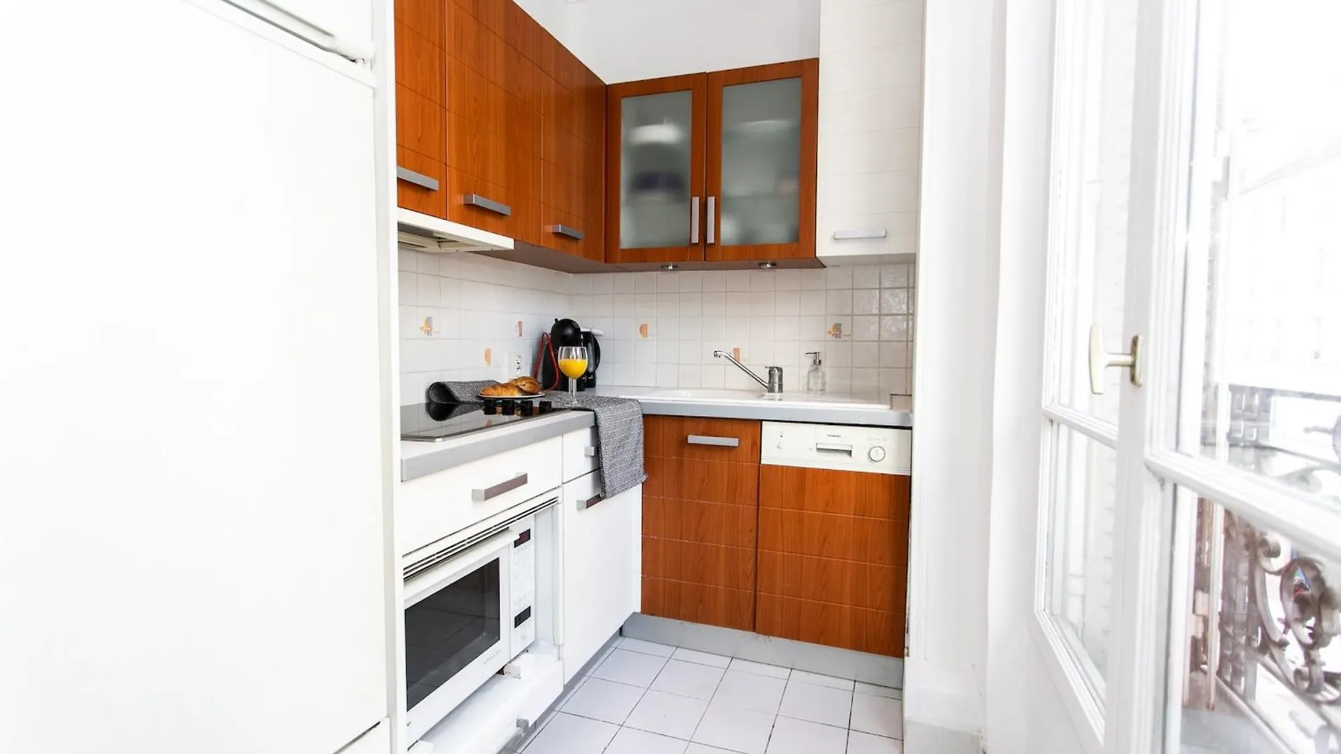 Le Bon Marche & St Germain - 2Br - Cityapartmentstay Parigi 0*,  Francia