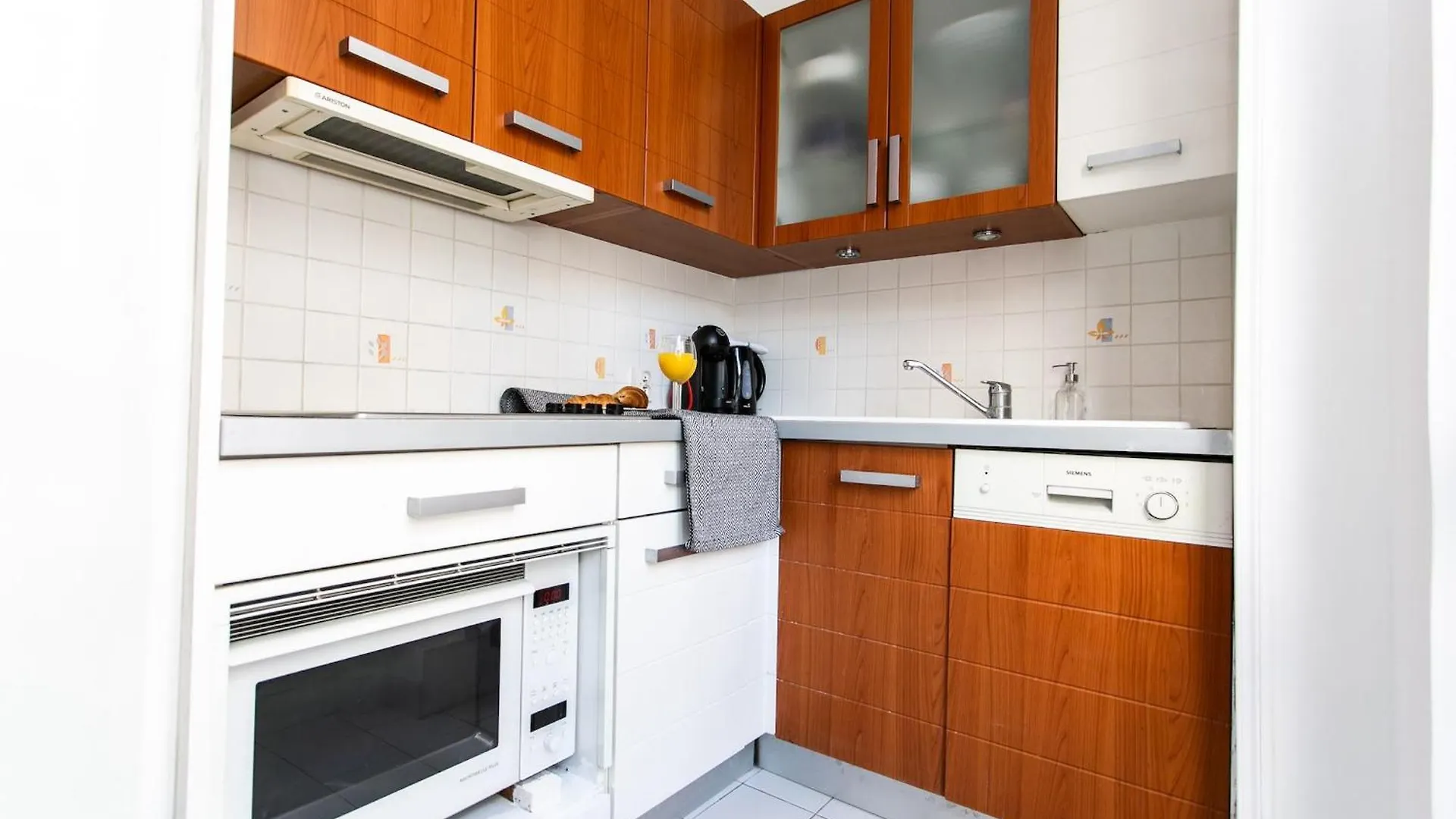 Le Bon Marche & St Germain - 2Br - Cityapartmentstay Parigi 0*,